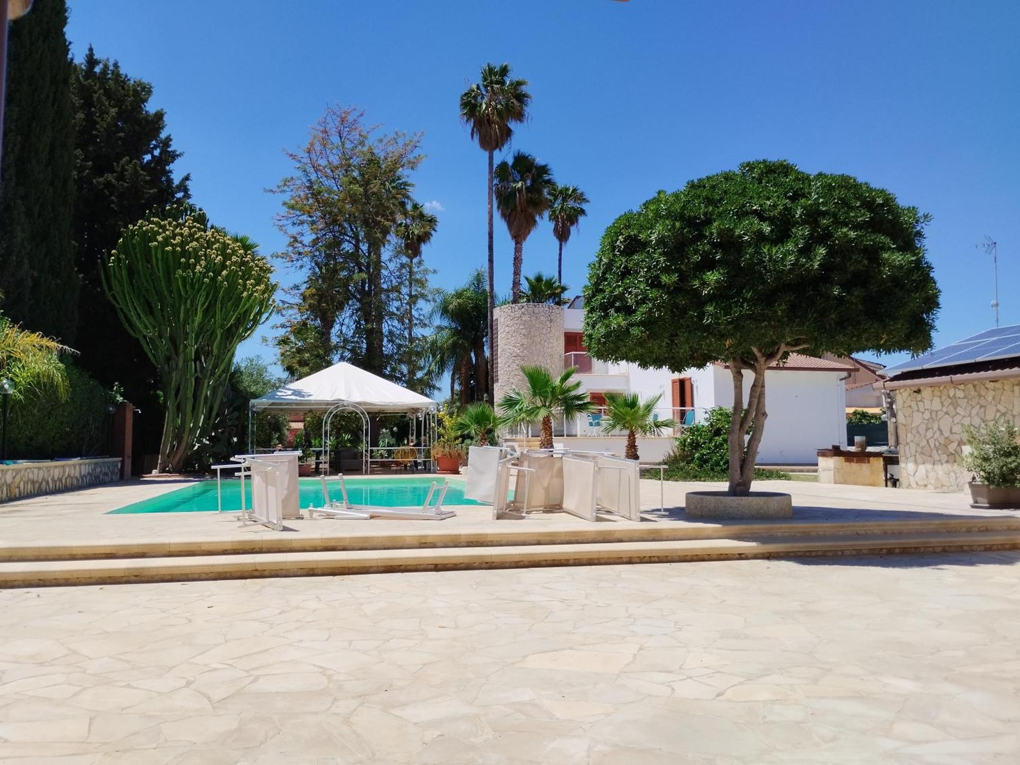 Casa Di Lu' Villa Floridia Exteriör bild